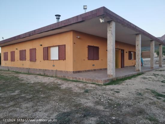 Chalet independiente a la venta - MURCIA