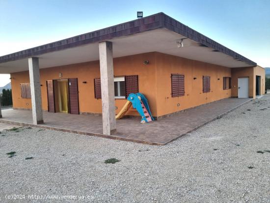 Chalet independiente a la venta - MURCIA