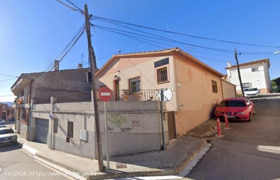 VENTA DE CASA OKUPADA EN PARETS DEL VALLES (BARCELONA) - BARCELONA