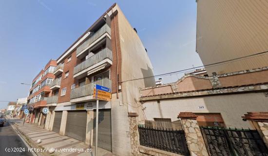 VENTA DE PISO + TRASTERO + GARAJE OKUPADOS en calella (Barcelona) - BARCELONA