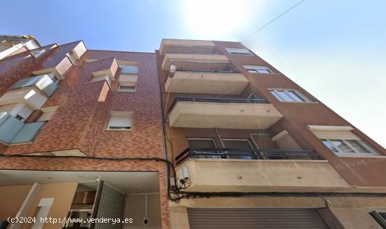 VENTA DE PISO OKUPADO en Manresa (Barcelona) - BARCELONA