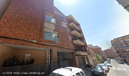 VENTA DE PISO OKUPADO en Manresa (Barcelona) - BARCELONA