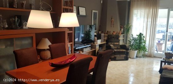 Unifamiliar adosada en venta  en Llinars del Vallès - Barcelona