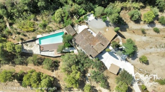 Espectacular masía completamente renovada del siglo XIV en Palau-Saverdera, Costa Brava