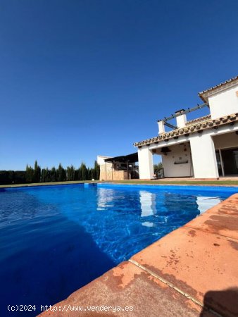 Espectacular chalet en Écija, en urbanización privada Cerro de San Cristóbal!!