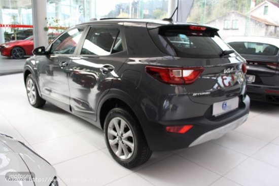 Kia Stonic 1.0 84CV EDITON PACK EMOTION 5P de 2023 con 31.620 Km por 17.300 EUR. en Pontevedra