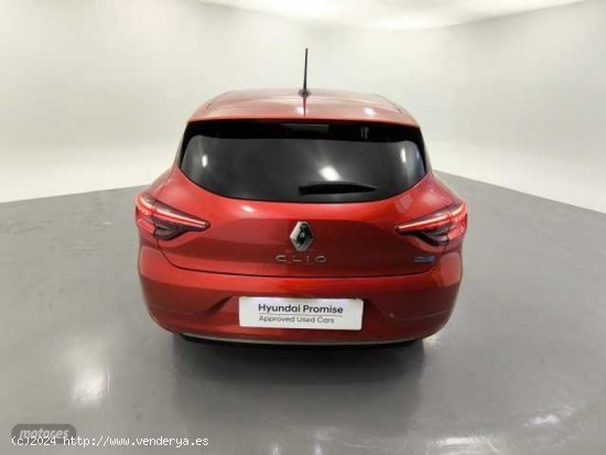 Renault Clio Clio E-TECH Hibrido Zen 103kW de 2021 con 67.600 Km por 17.500 EUR. en Barcelona