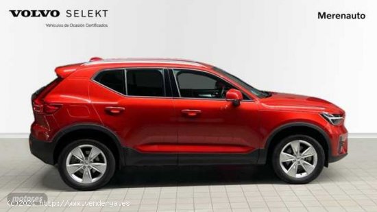 Volvo XC40 XC40 Core, B3 Semihibrido, Gasolina de 2024 con 17.543 Km por 34.500 EUR. en A Coruna