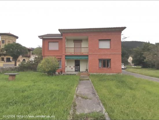 Casa independiente en gran parcela urbana - CANTABRIA