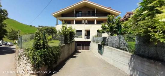 Parking en Alfoz de Lloredo - CANTABRIA