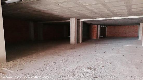 LOCAL COMERCIAL EN VENDA A VILANOVA DEL CAMÍ - BARCELONA