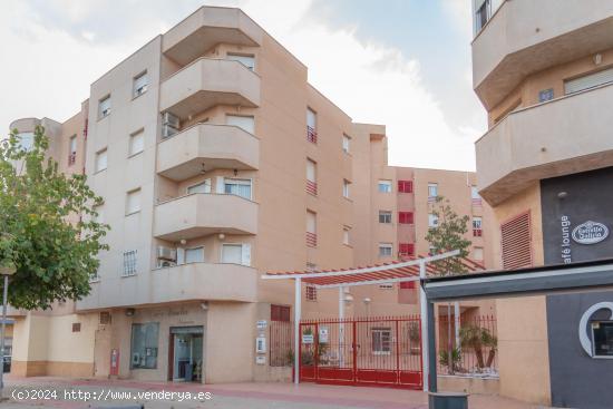 ¡Gran oportunidad en La Vaguada! Piso para reformar a un precio exclusivo - MURCIA