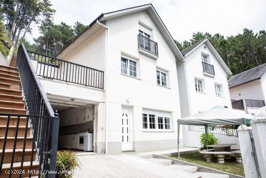  Precioso chalet al lado de la playa de Rebordelo - A CORUÑA 