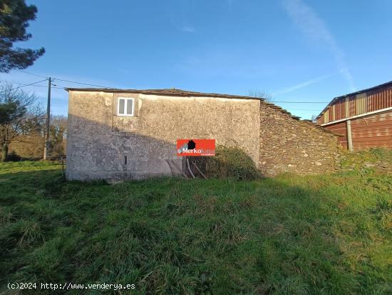  SE VENDE CASA DE PIEDRA PARA REHABILITAR A ESCASOS METROS DE PORTOMARIN - LUGO 