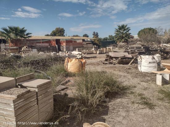 ¡Se vende en Puente Tocinos Nave industrial con más de 5000 m2 de Parcela! - MURCIA