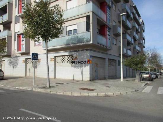  LOCAL COMERCIAL CHAFLÁN DIÁFANO EN ALQUILER - VALENCIA 