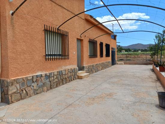 Casa con Terreno en Purias - MURCIA