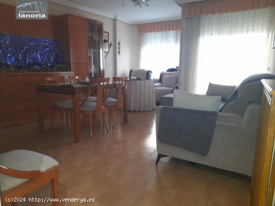 LA NORIA VENDE PISO DE 3 HABITACIONES, 2 BAÑOS, GARAJE Y GRAN TERRAZA . ZONA SAN AGUSTÍN - ALBACET