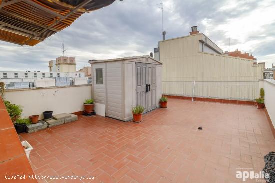  AMPLIA CASA EN VENTA EN CEMENTIRI VELL - BARCELONA 