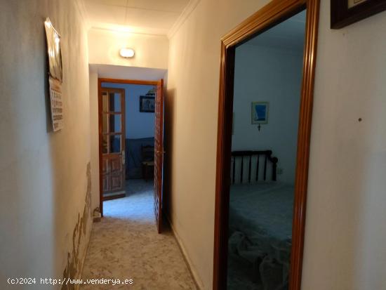 Se vende casa en La Cinta, barriada de Arboleas!!! - ALMERIA