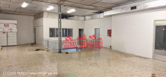 ¡¡ DISPONIBLE EN ALQUILER NAVE INDUSTRIAL MUY INTERESANTE EN POLÍGONO !! - ALICANTE