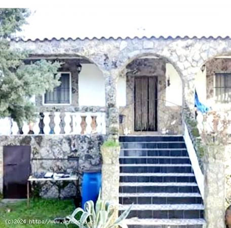 CASA DE CAMPO EN ARROYO DE LA LUZ - CÁCERES - - CACERES