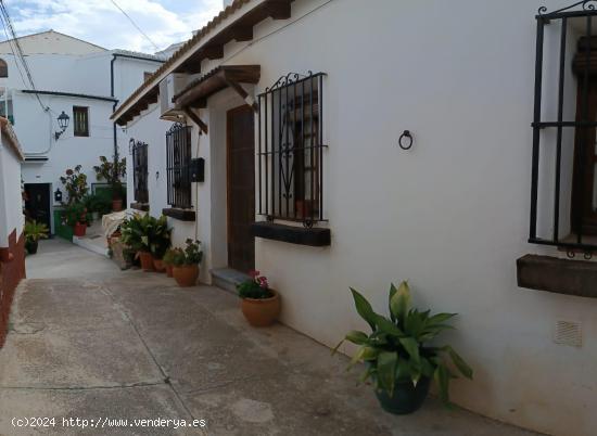 CASA EN ALQUILER EN ALMOGIA - MALAGA