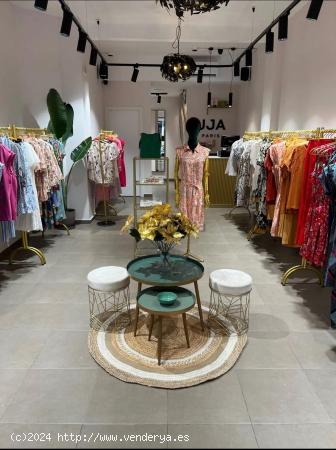 TRASPASO DE EXCELENTE LOCAL COMERCIAL CON ACTIVIDAD TIENDA DE ROPA - ALICANTE