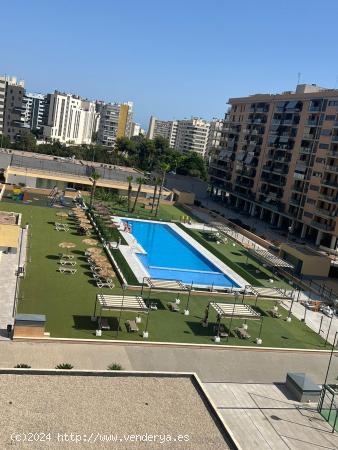 Venta de fantástico piso en Zona Pau 5 Alicante - ALICANTE