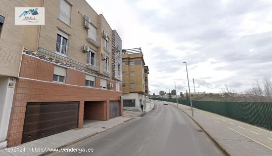 Venta piso en Linares (Jaén) - JAEN