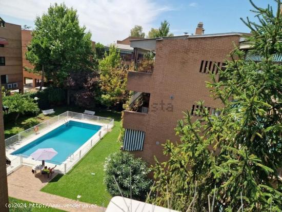 EXCELENTE PISO DE ESTRENO, CON PISCINA, GARAJE, CONCERJE Y AREAS VERDES. - MADRID