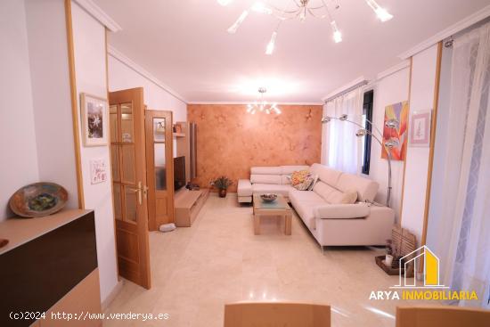 Encantador chalet adosado en Loeches con piscina comunitaria - MADRID