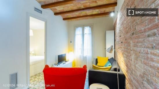 Apartamento moderno con balcón exterior en Sants-Montjuic - BARCELONA