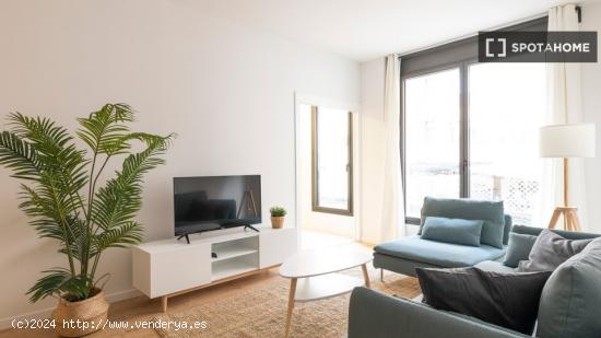 Moderno apartamento amueblado y equipado a un paso del metro en Poblenou - BARCELONA