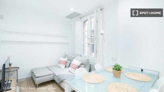 Moderno apartamento totalmente amueblado en la zona de la Barceloneta - BARCELONA