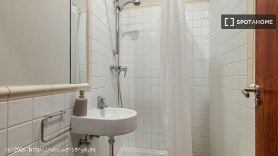 Apartamento entero de 2 dormitorios en Barcelona. - BARCELONA