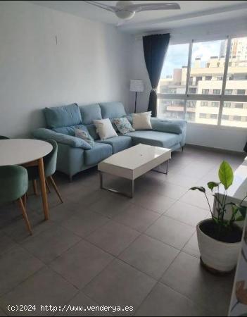 Moderno y amueblado piso de 2 habitaciones en La Punta - VALENCIA