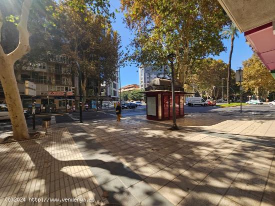 PLAZA DE GARAJE EN EL PASEO ALFONSO XIII - MURCIA