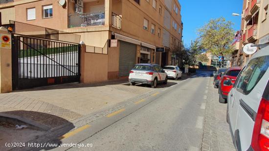 Parking en Zona Zaidín -junto  polideportivo Nuñez Blanca entre palacio de deportes y Serrallo Pla