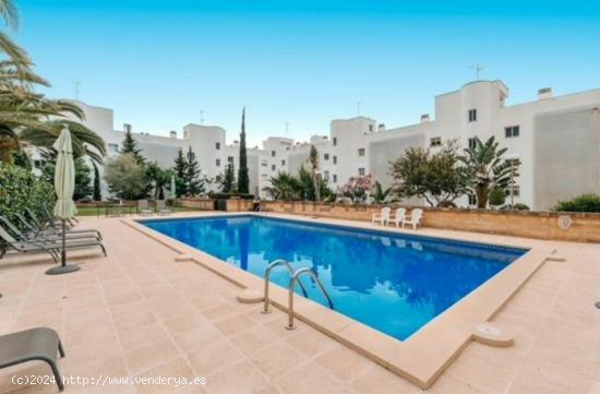 **¡Piso en Cala Major con Piscina y Jardín Comunitarios!** 🌴🏡 - BALEARES