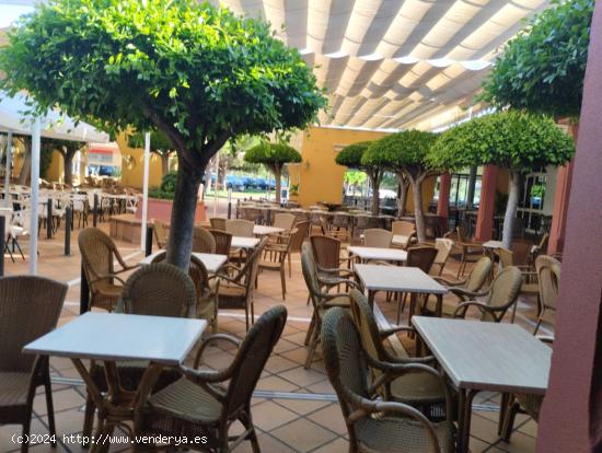 SE VENDE LOCAL COMERCIAL EN EL CENTRO NOVO SANTI PETRI - CADIZ