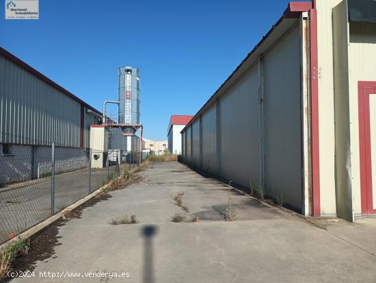 Nave industrial cerca de la azucarera ACOR - VALLADOLID