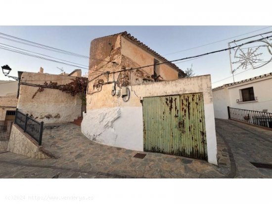 Casa en venta en Sayalonga (Málaga)