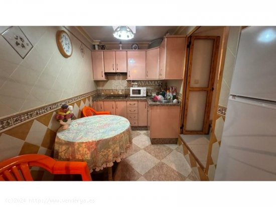 Casa en venta en Sayalonga (Málaga)