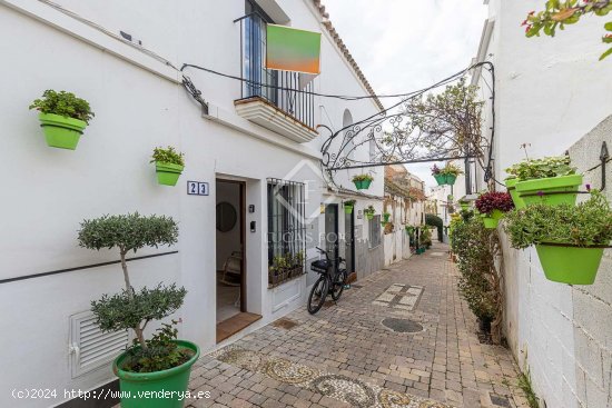 Edificio en venta en Estepona (Málaga)