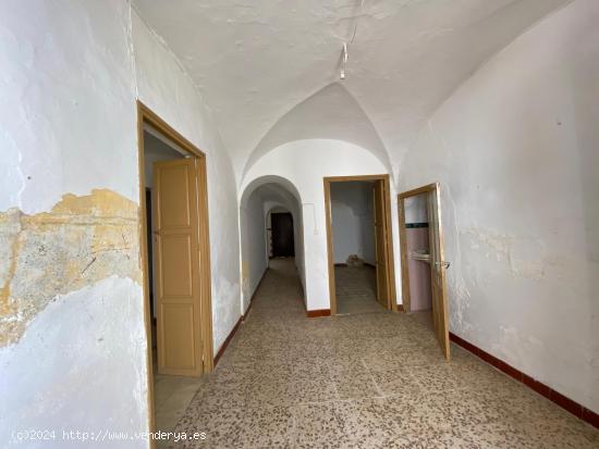 CASABANCO VENDE CASA EN BARCARROTA. - BADAJOZ