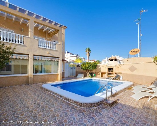 Villa en alquiler en Orihuela (Alicante)