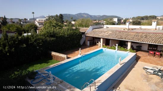 Chalet adosado de 2 dormitorios con piscina comunitaria en Establiments - BALEARES