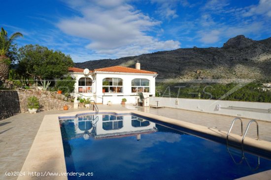 Finca en venta en Benigembla (Alicante)