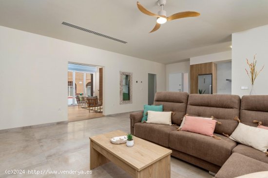 Apartamento en venta en La Manga del Mar Menor (Murcia)